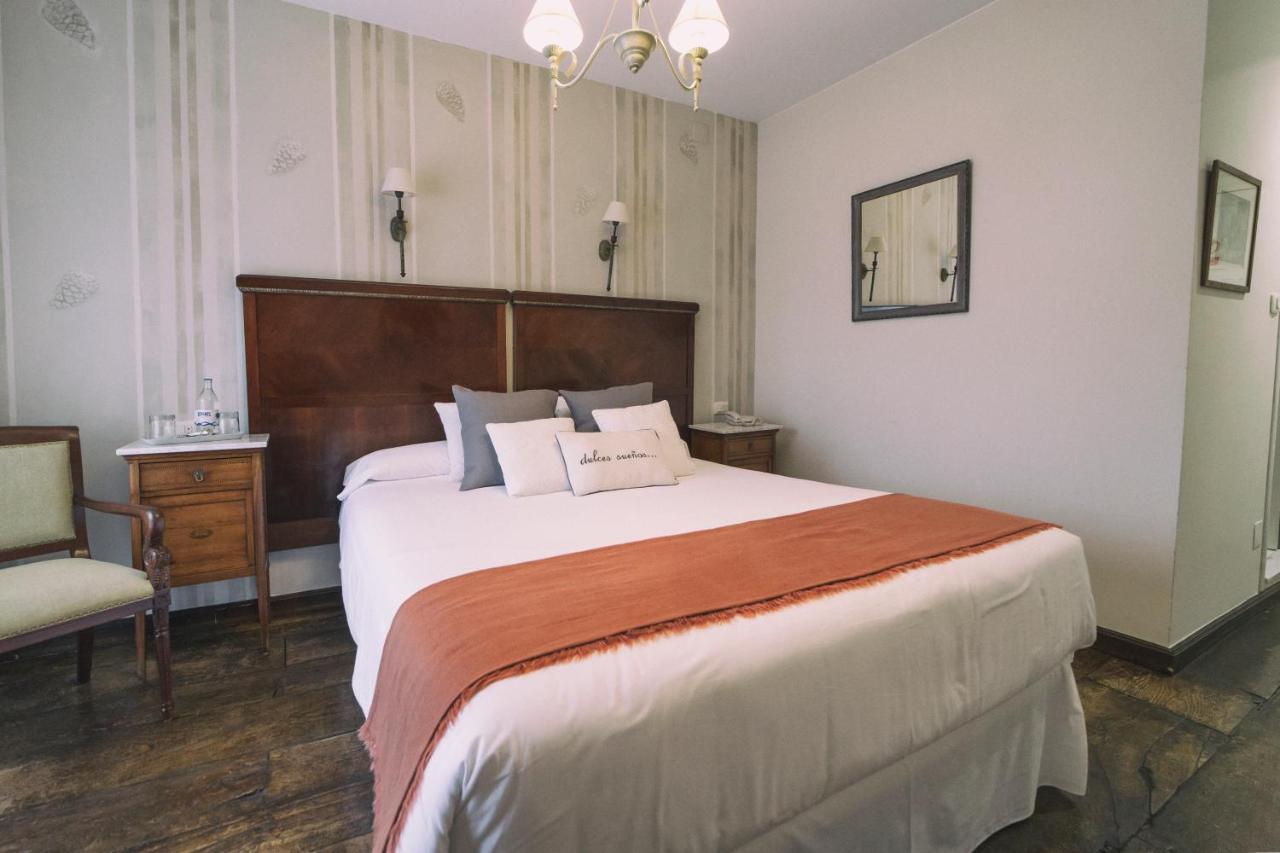 La Casona De Amandi Otel Villaviciosa  Dış mekan fotoğraf