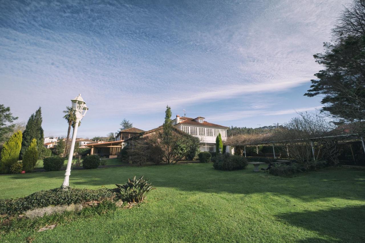 La Casona De Amandi Otel Villaviciosa  Dış mekan fotoğraf