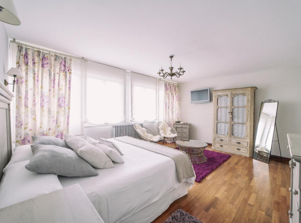 La Casona De Amandi Otel Villaviciosa  Dış mekan fotoğraf